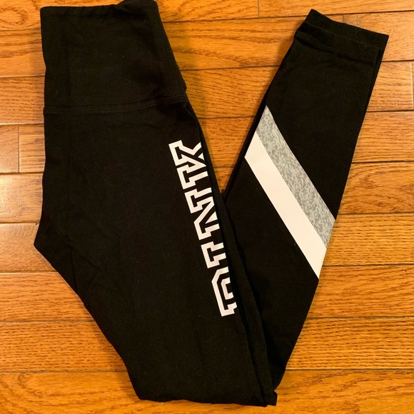 Perfect yoga leggings - Picture 1 of 7